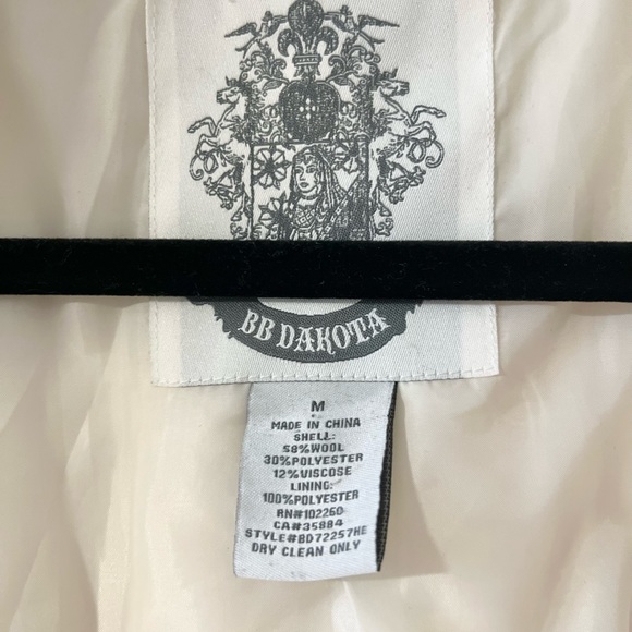 BB Dakota wool pea coat - Picture 3 of 8